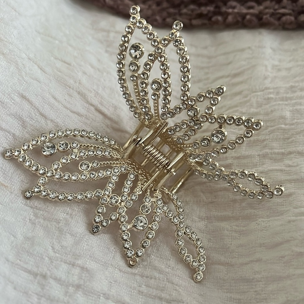 Mini butterfly diamond hair clip